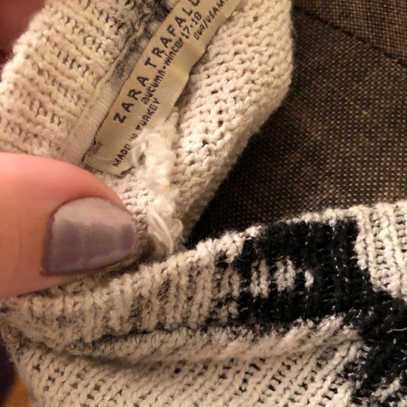 SOLD!! Zara Tie Dye Sweater. Size Medium - Picture 4 of 7